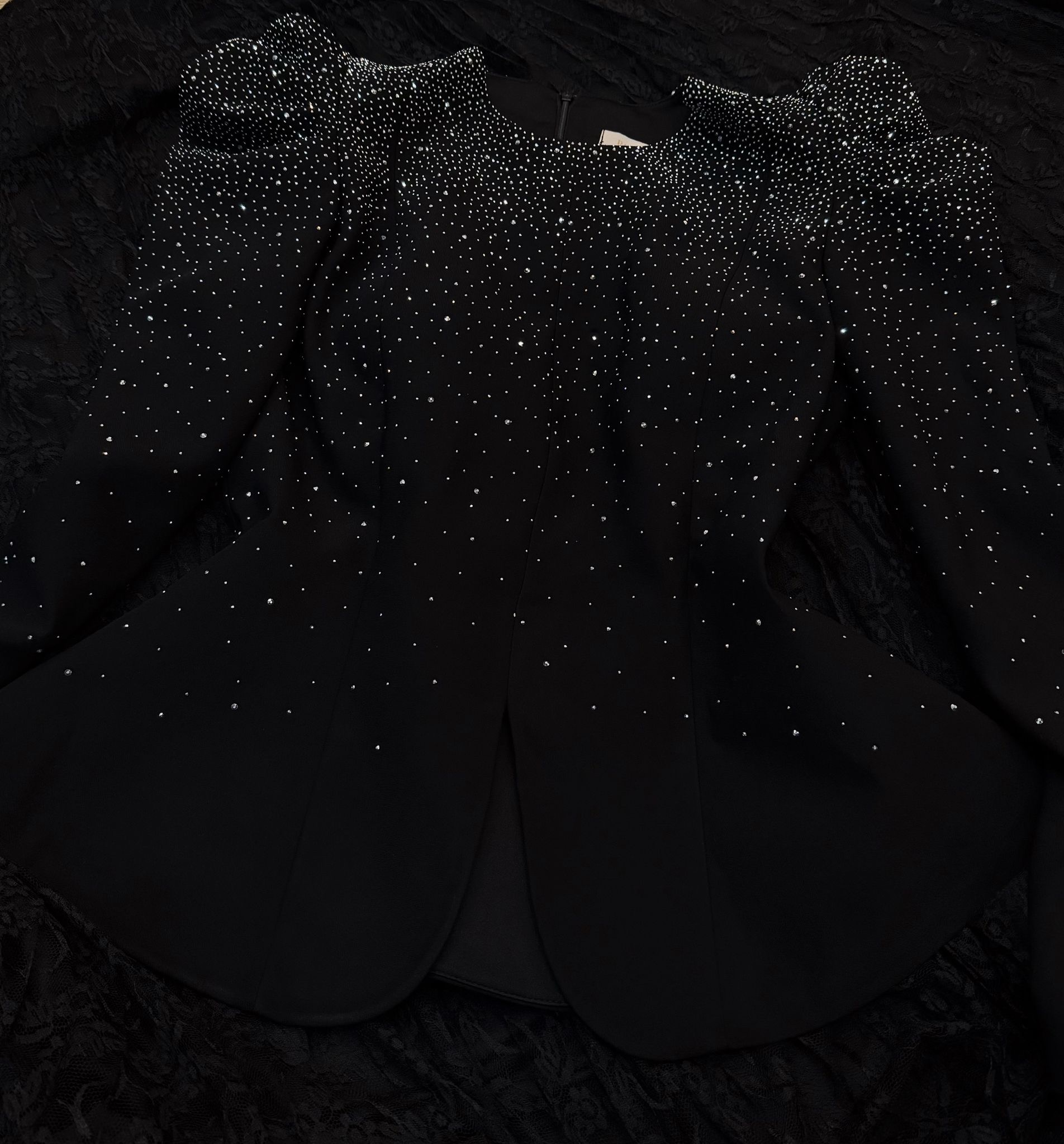 TAŞ DETAYLI TÜL ETEKLİ TAKIM