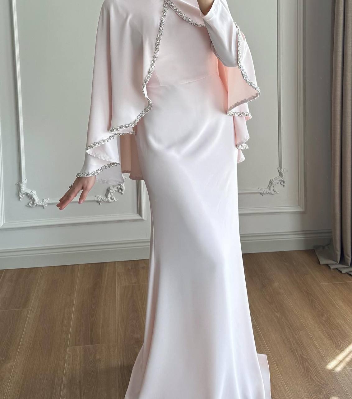 PUDRA TAŞ DETAYLI ELBİSE 