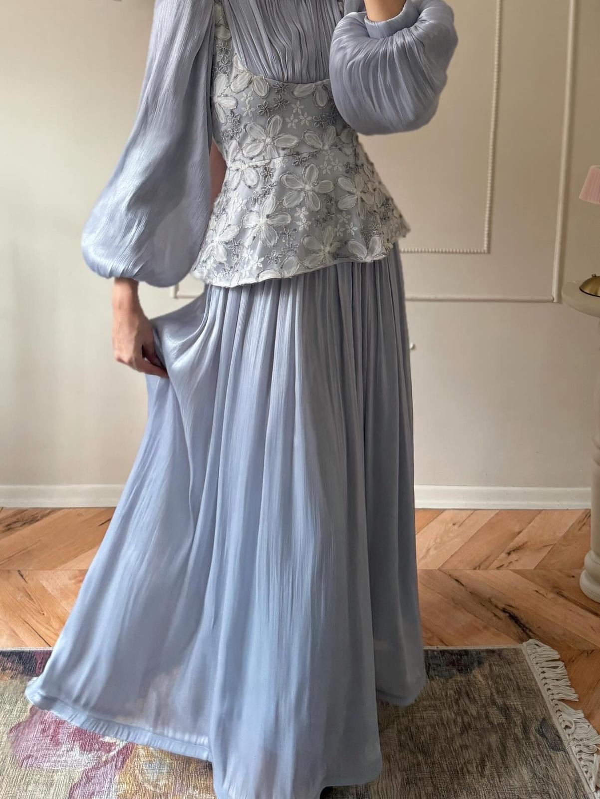 Özel Detaylı Elbise