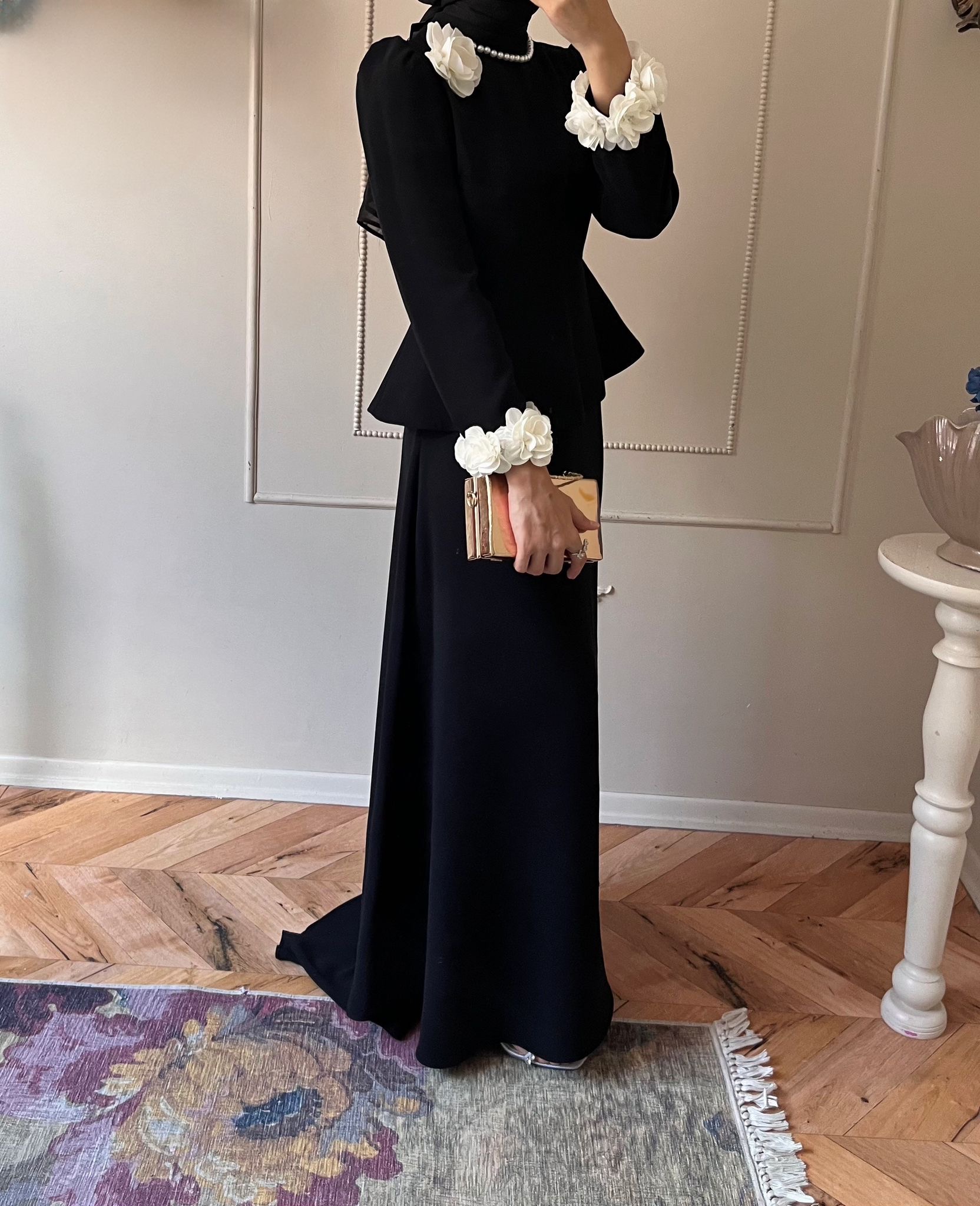 Siyah kuyruklu gül model takım