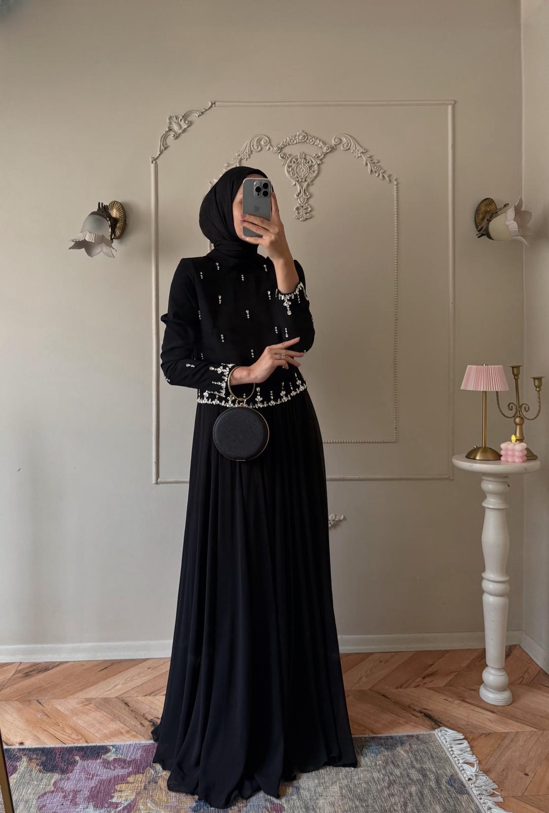 Siyah Taşlı Takım 