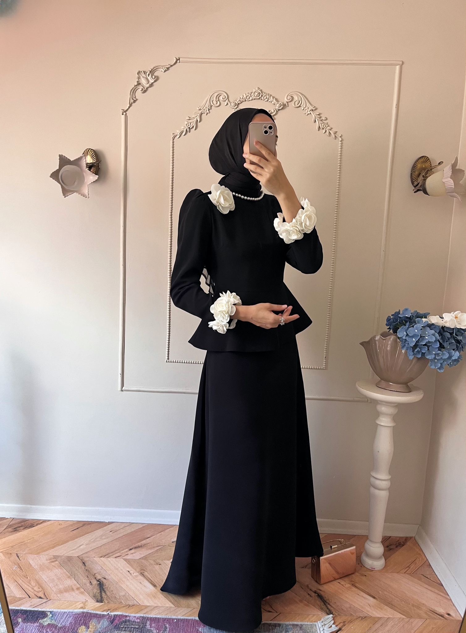 Siyah kuyruklu gül model takım